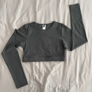 PrettyLittleThing Cropped Long-Sleeve Shirt | Olive Green | Size 10/M